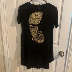 Frida Kahlo Gold Geometric Unique Hi-Low Top